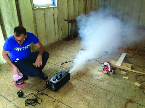 A fog machine helped to identify remaining air leaks for point-sealing with one-part gun foam.