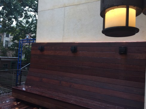 The bench is fitted with lighting.