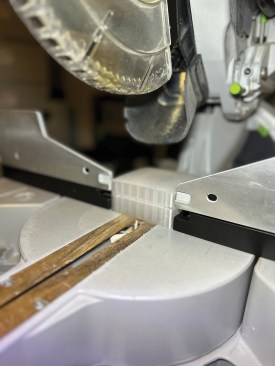 The Cube fits the fence’s throat completely to prevent fly-aways and reduce material tear-out but doesn’t impede dust collection or limit depth of cut.