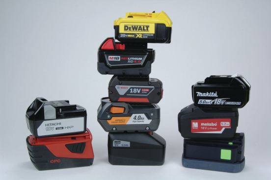 The rated capacity of the battery packs in this test range from the 3.0 Ah Hitachi and 3.3 Ah Hilti on the left to the 5.0 Ah Makita, and 5.2 Ah Festool and Metabo packs on the right. Those in the center all are 4.0 Ah battery packs. Batteries with higher amp-hour ratings have greater energy density for longer runtime.