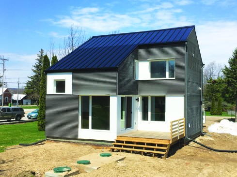 Built by Chris Magwood’s Endeavour Centre in Clarksburg, Ont., this 1,100-square-foot zero-energy house cost $254 per square foot and stores 24 tons of CO2.
