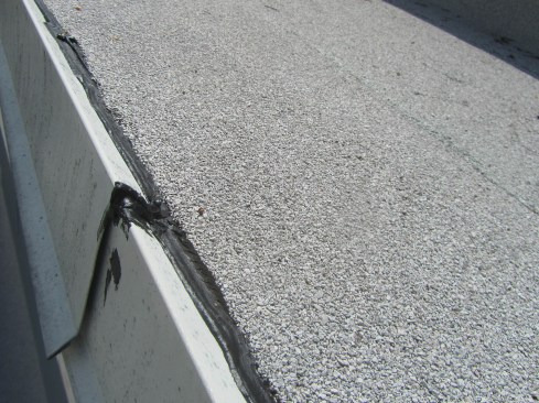 Metal drip edge moves almost 3/8 inch in 10 feet as temperatures change between summer and winterâtoo much to effectively seal. The large gap shown here illustrates how far this kind of joint can open up