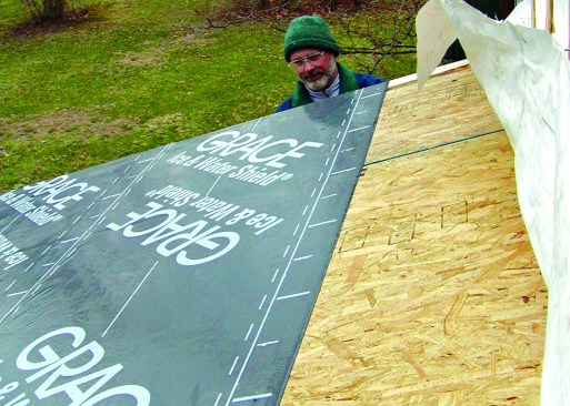 4. Unvented roof assembly. The photo above shows a SIPs roof on the kitchen addition of the author’s home. The insulated roof panels have no venting, and the standing-seam-metal roof will be attached directly to the panels.