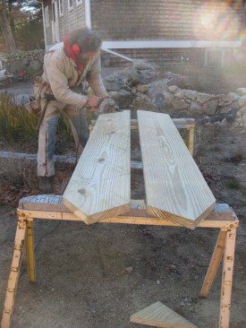 The top stringer cut is one straight line with the top ear clipped for the decking to pass over.  I cut the bottoms at both the heal line and the riser line.  Cutting the riser line is optional - the stringer can be left to run out onto the landing but I think it looks better terminating with the nose of the tread.
