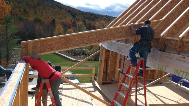 A second rafter was set at the other end of the roof.