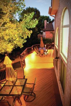 To avoid glare, deck lighting should be low key, except when highlighting a focal point such as a pergola or an unusual planting.
