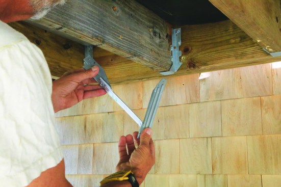 MiTek/USP’s ADTT hardware can be adjusted to match the height of the wall plate.