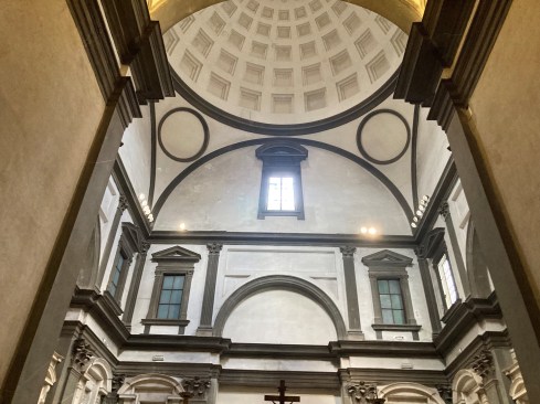 Among his commisions at San Lorenzo in Florence, Michelangelo designed the interior of the tomb of Lorenzo II de Medici.