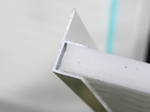 The double-wall panels are hollow and are fitted with F-section trim to keep bugs out and divert water into the gutters.