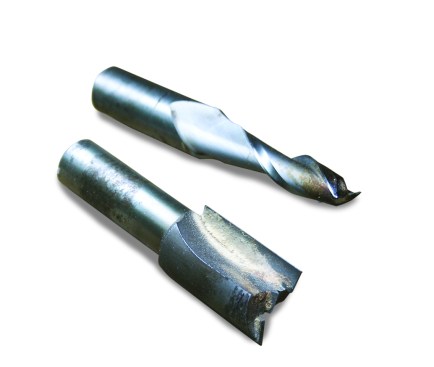 Figure 7. Straight bits don’t have bearings and are designed to be used with a guide bushing or some sort of fence. 