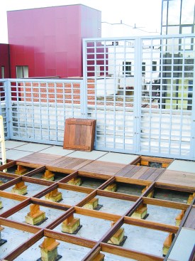 Figure 1. An interlocking ipe grid rests on levelers placed atop the roof. No penetrations of the roof membrane are made. 