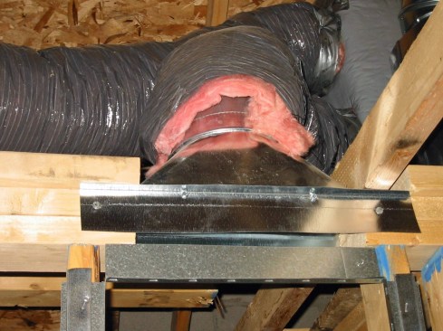 Wrong. This poor connection is all too common with flex duct. 