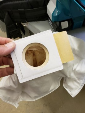 The bags can be sealed.