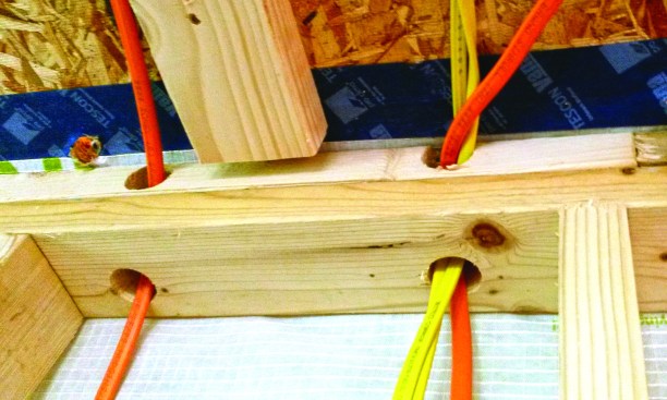 Wiring penetrations in the service cavities did not communicate with the outdoors.