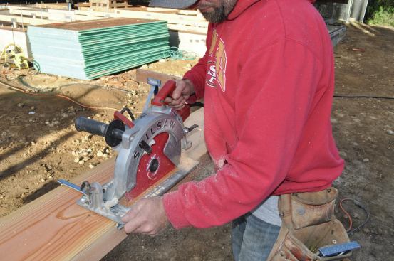 On site, the Sawsquatch easily ripped 3-bys and 4-bys.