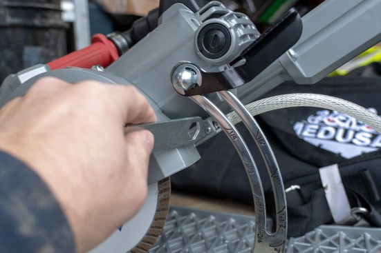 The water delivery system is really easy to attach. One screw.