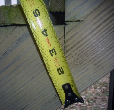 Overcut notches weaken a stringerand may cause it to fail. The minimum recommended depth of the uncut portion of the stringer is 5 inches, as measured to the closest saw kerf, and not the notch itself.