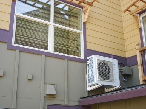If no suitable position for a ground mount is available, the unit can be wall-mounted on a manufactured bracket.