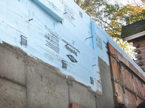 Here's another view of the formwork and insulation panels.