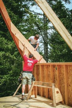 Work from one hip to the other setting jacks. We start with the smallest jacks (both sides of the hip) to keep it square to the plates ...