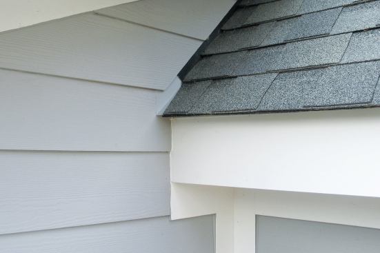 The bottom piece of flashing (painted gray) ran out over the face of the siding.