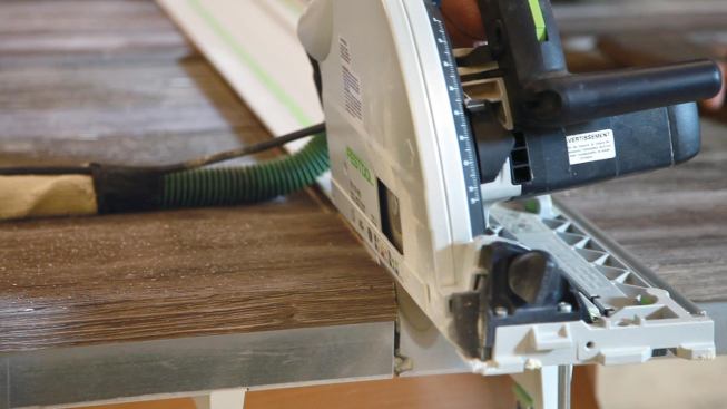 The blade was set with a slight 2-degree bevel for drainage.