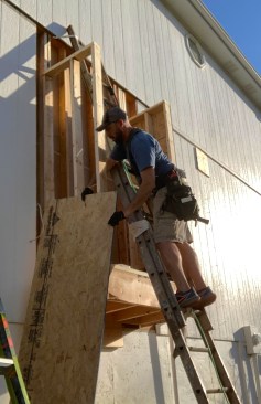 The side walls of the bump-out were built as shear walls to help support the platform.